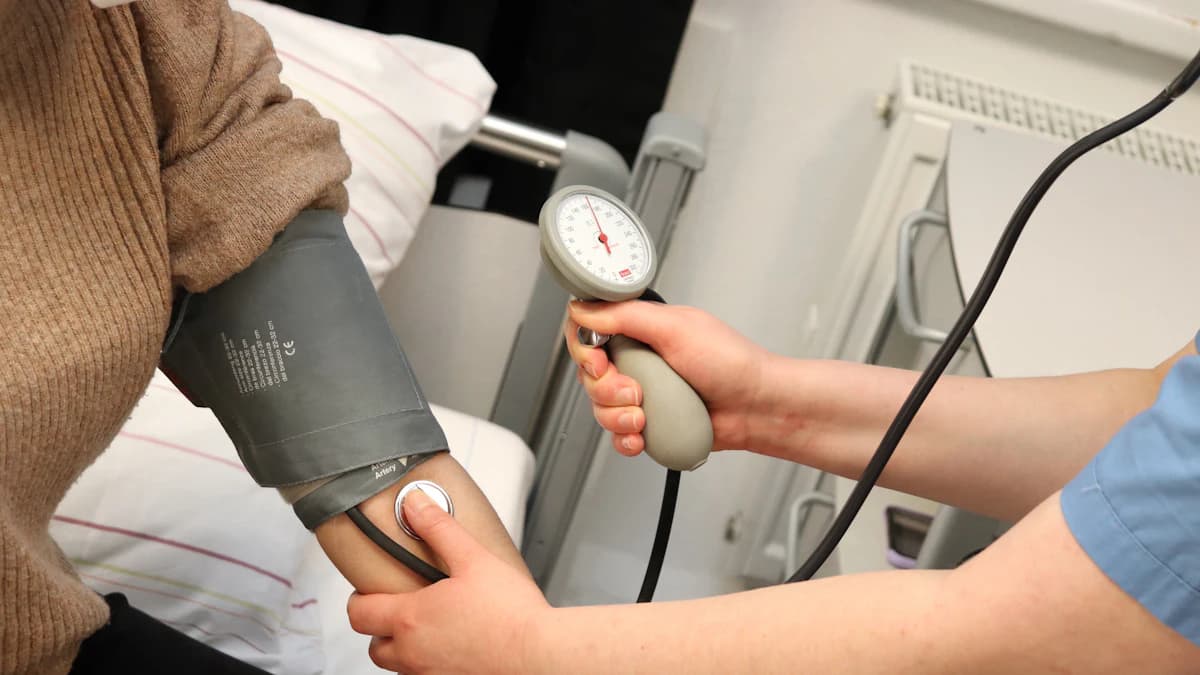 Patient vergelijkt dermatoloog, ziekenhuis en kliniek op wachttijd en kwaliteit