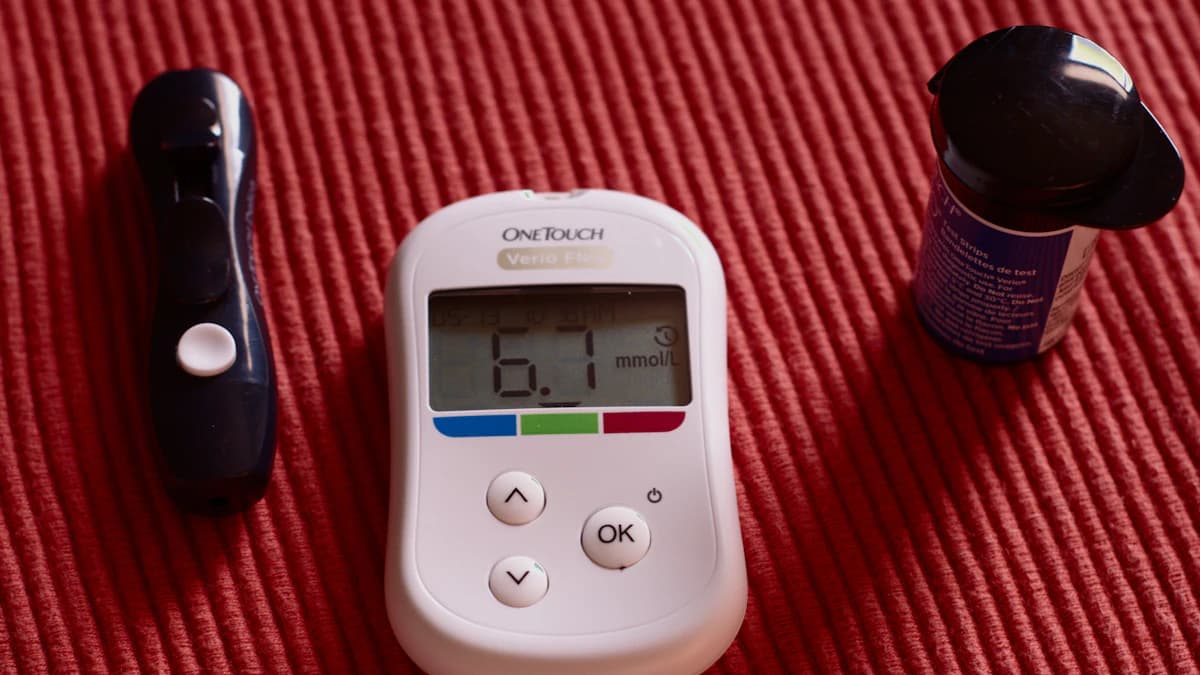 Diëtist bespreekt diabetesvoeding, vergoeding en behandelplan met patient