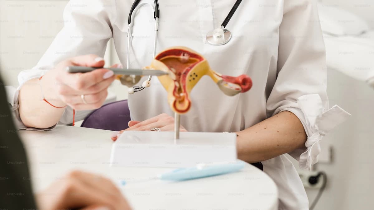 Keuze tussen orthomoleculair arts en endocrinoloog bij hormoonklachten
