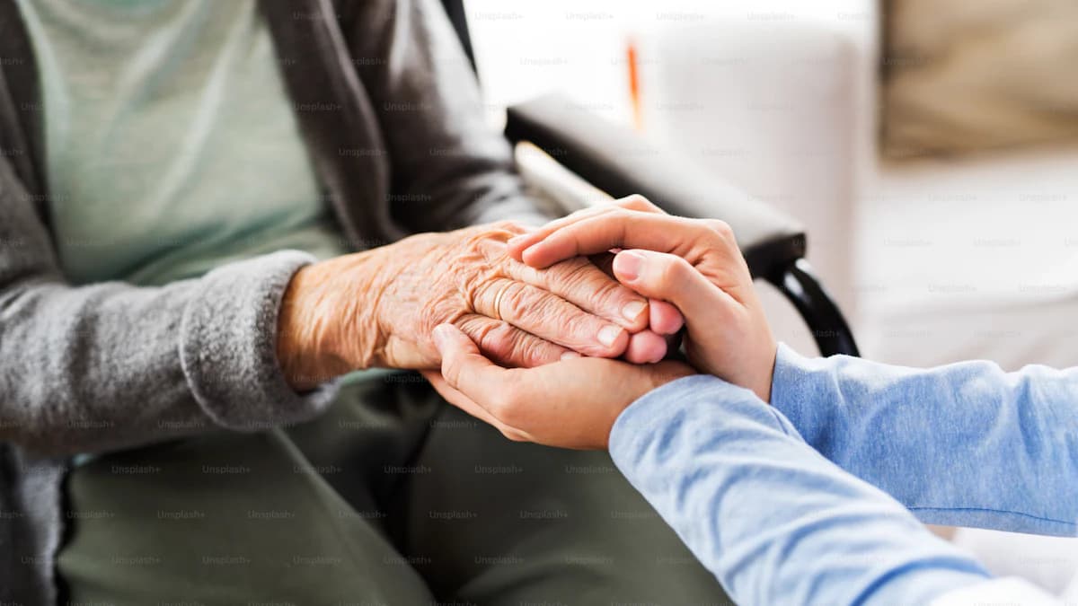 Hulp aan huis bij oudere met dementie en mantelzorger