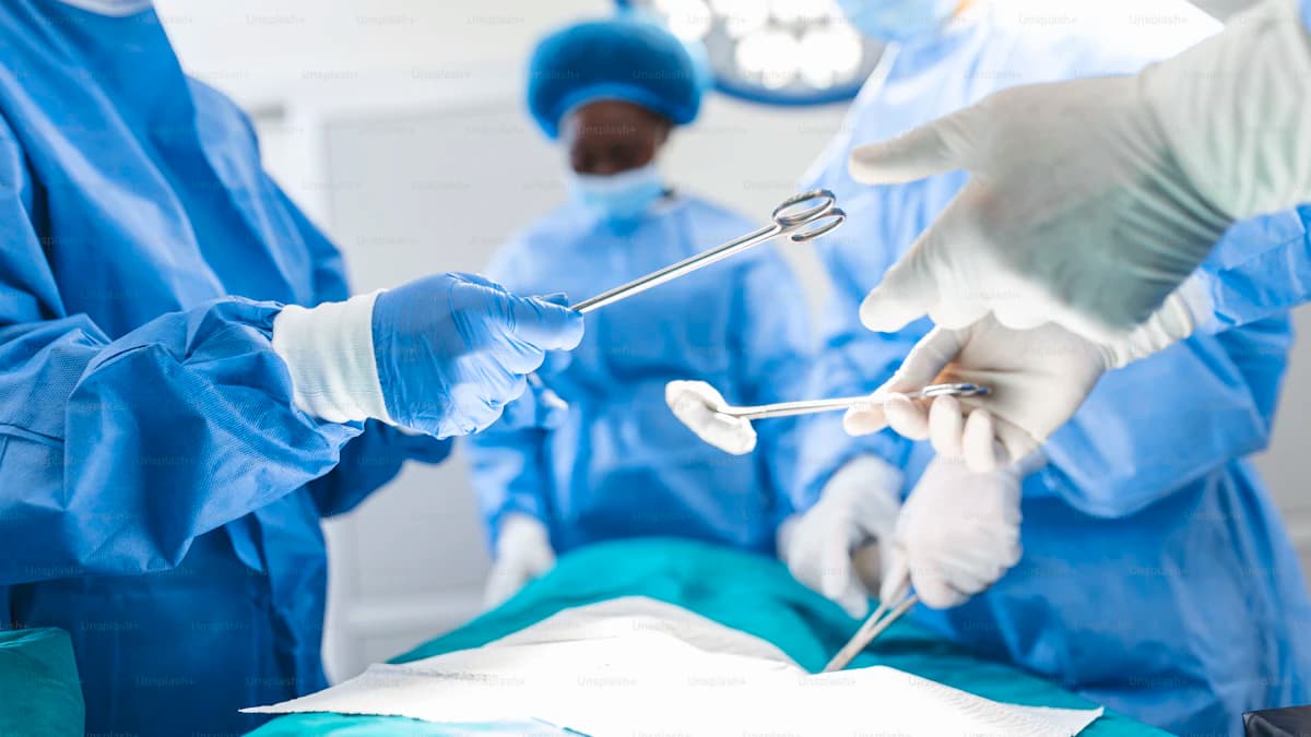 Patient bespreekt social media verwachtingen rond cosmetische chirurgie
